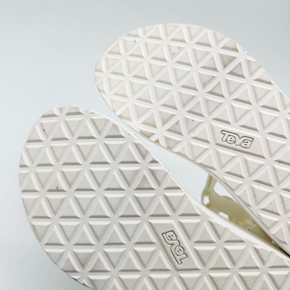 teva classic white sandal - Picture 5 of 6